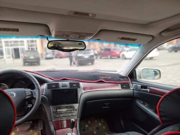 A picture of ES330 Lexus Belgium started Very sound and clean Full option