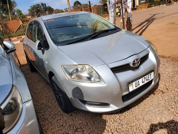 toyota auris