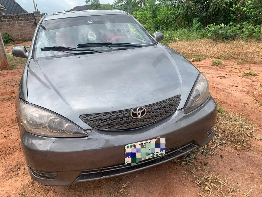 A picture of Urgent sale 2005 Toyota camry