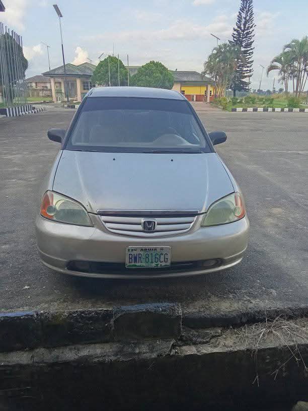 A picture of 2000 Honda civic