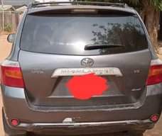 A picture of I have this clean and ready to use Toyota Highlander