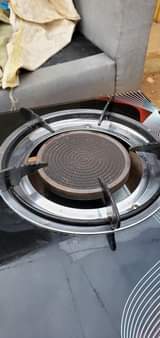A picture of Gas stove amashyiga y Gas 