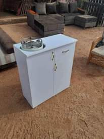 A picture of Kitchen cabinet which can hold a 6kg gas cylinder