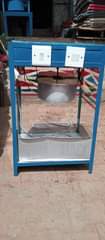 A picture of Pop corn machines 0704857923