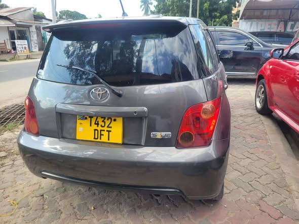 A picture of Toyota ist
