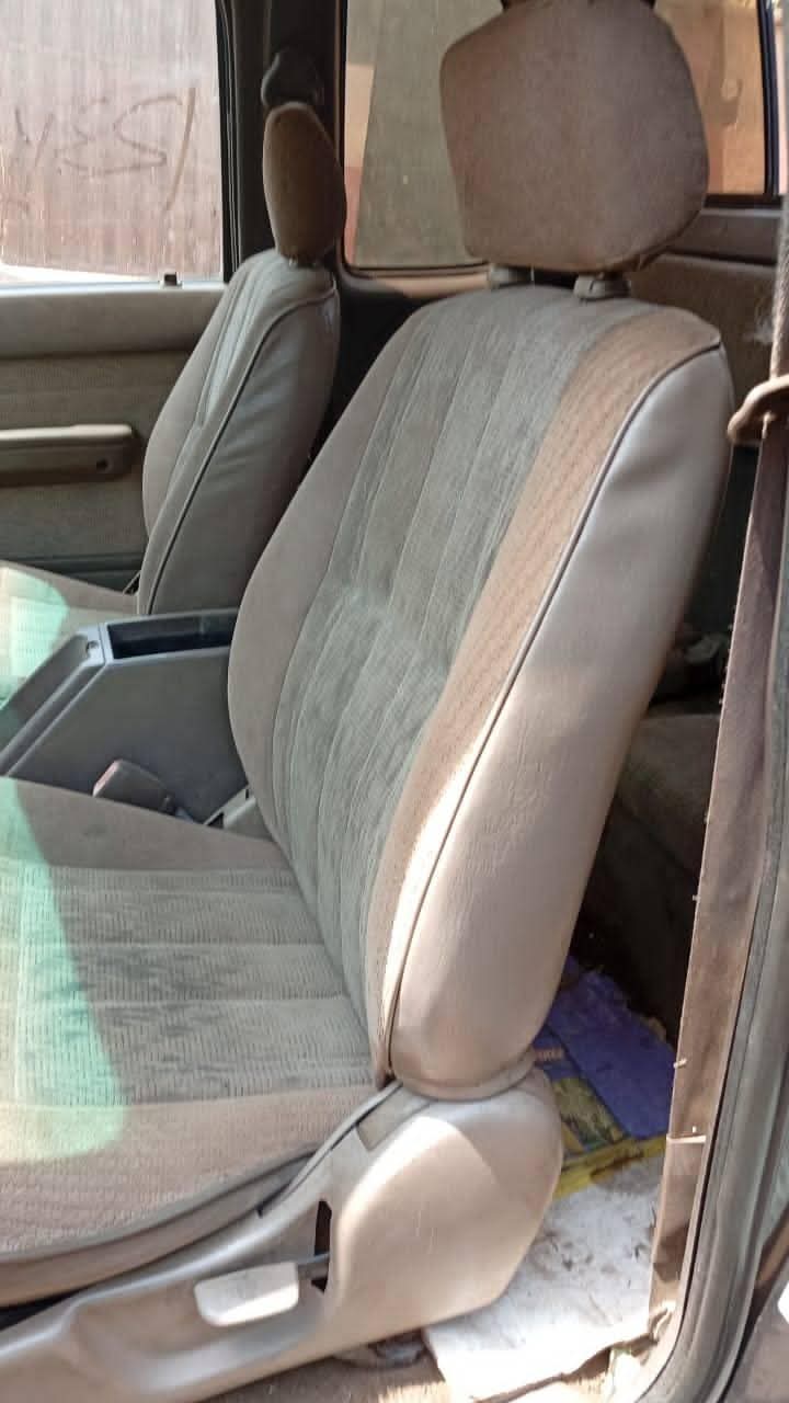 A picture of 2003 Toyota tacoma