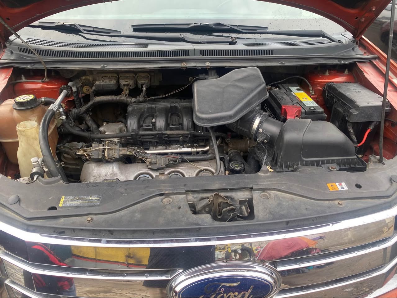 A picture of FORD EDGE