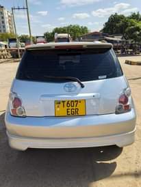 A picture of Toyota Ist