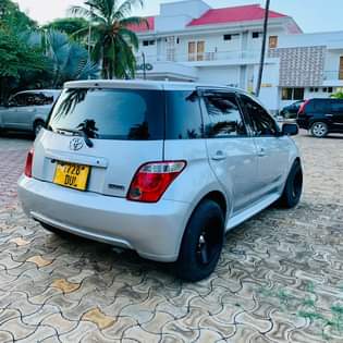 A picture of Toyota IST