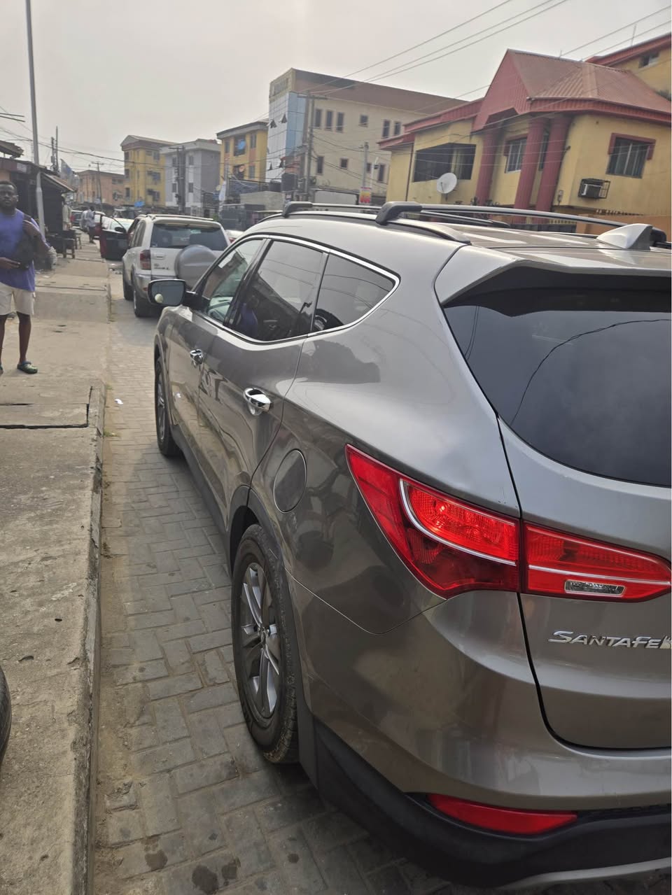 A picture of Toks 2014 Hyundai Santa Fe base model