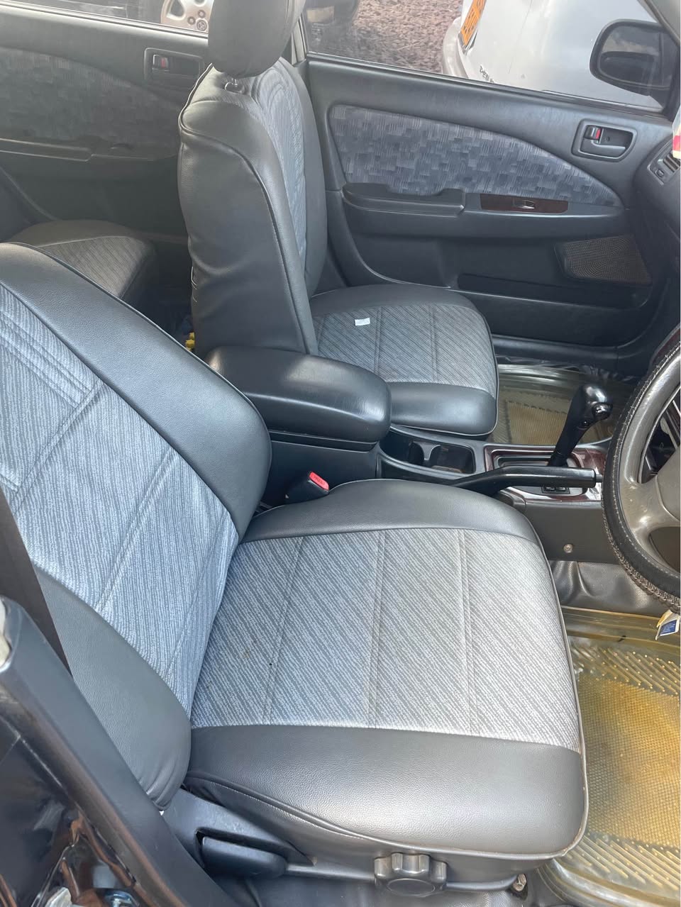 A picture of Toyota wish 2008 model 1 8cc