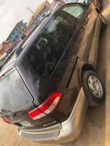 A picture of Toyota Sienna 2002