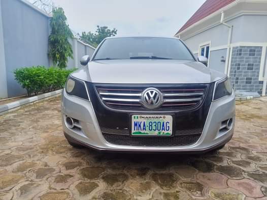 A picture of Distress sale toks passat 2010 model engine and gear untempered