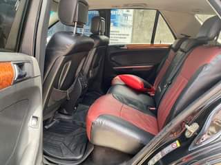 A picture of Mercedes Benz ML500