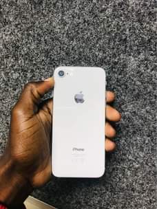 A picture of iPhone 8 64gb