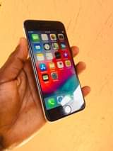 A picture of iPhone 6 at 200k