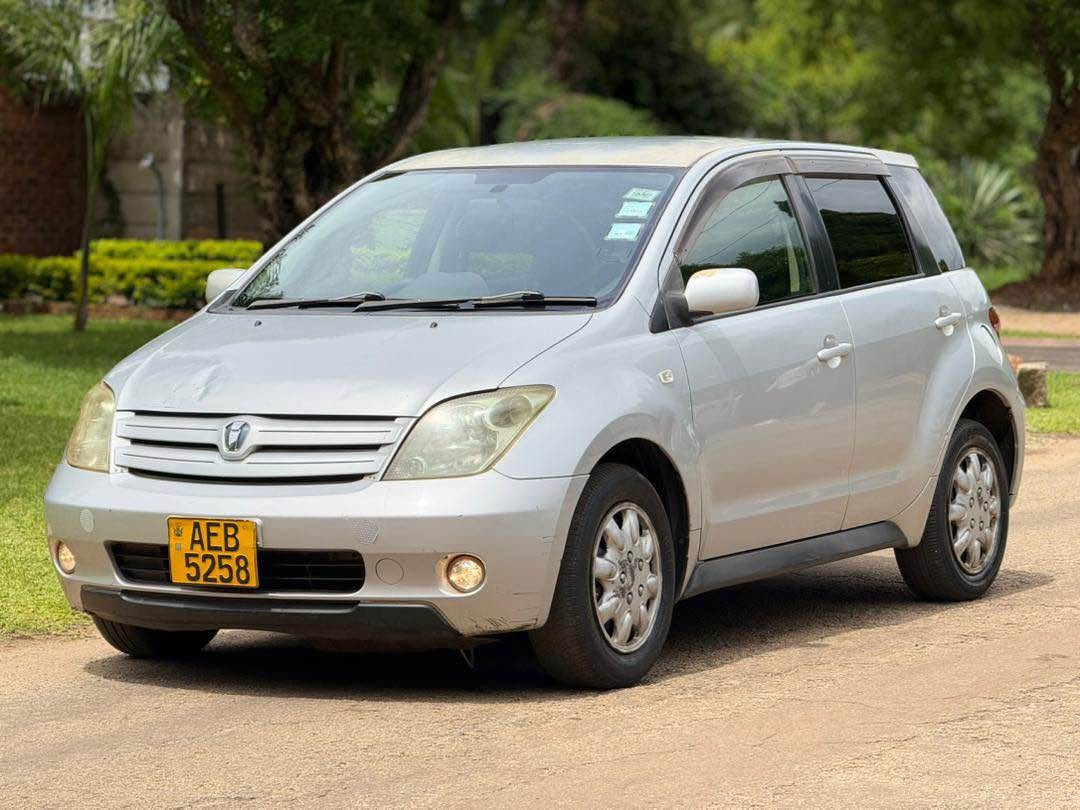 used toyota ist