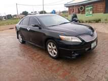 A picture of Camry se 2009