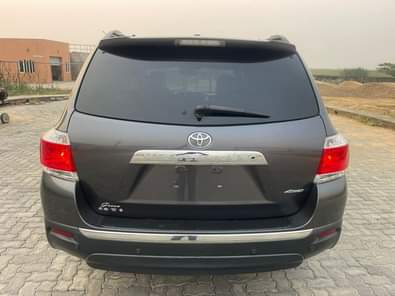 A picture of KinzzyAuto s LTD 08109018982 14 500 000 Refer and earn