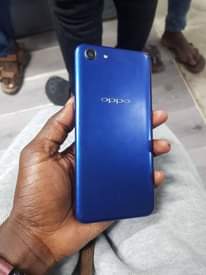 A picture of Oppo a 83