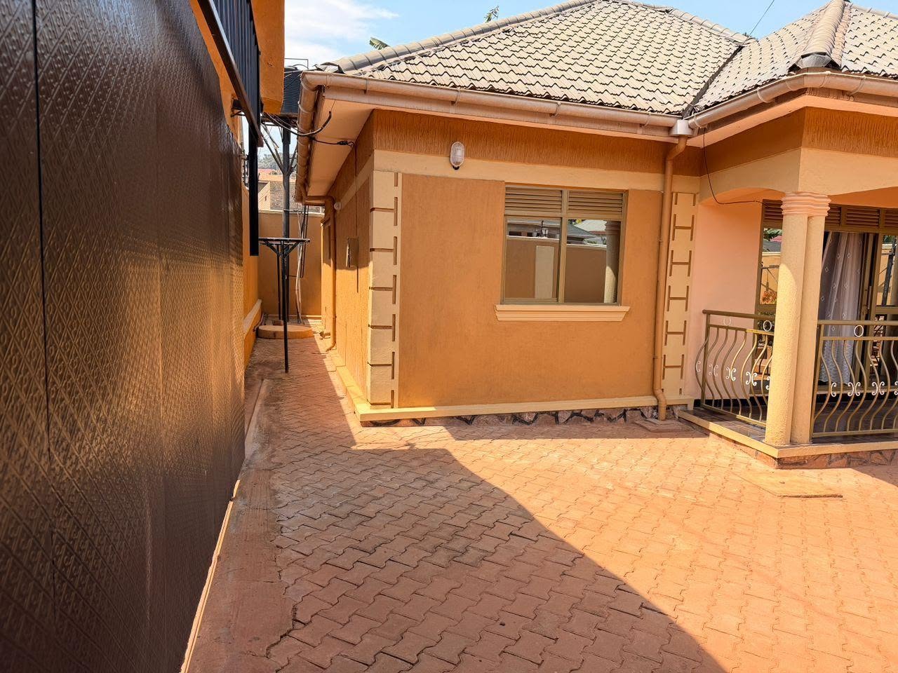 A picture of House