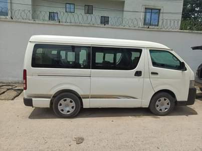 AUTO F.