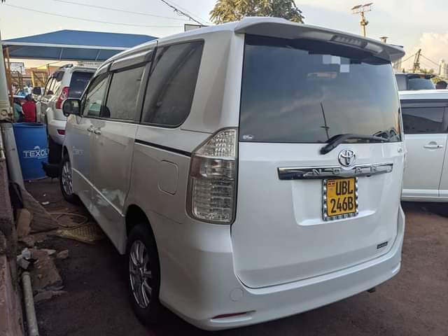 A picture of TOYOTA NOAH UBL PRICE 29M WSTUP0759539100 CALL0776717226