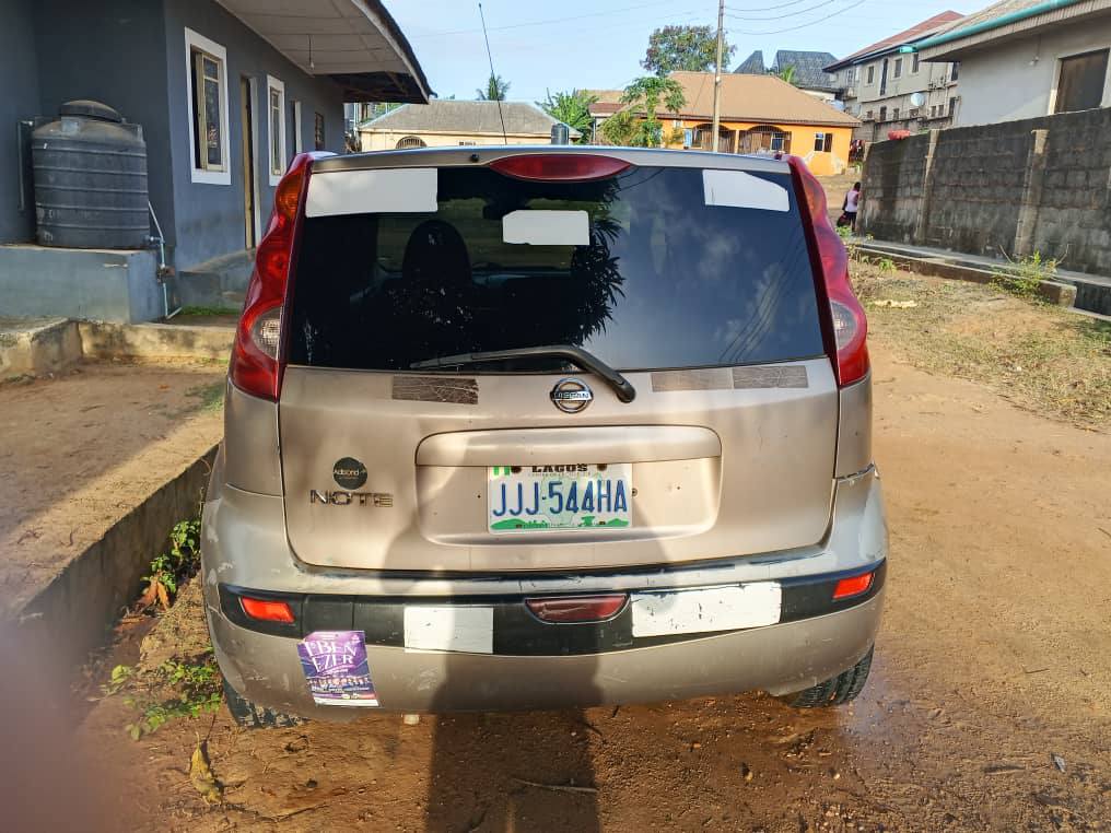 A picture of Nissan Note 2006 First body Toks standard Fuel Economy