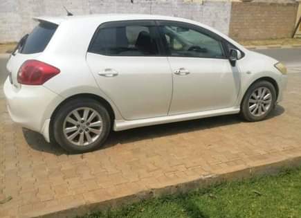 toyota auris