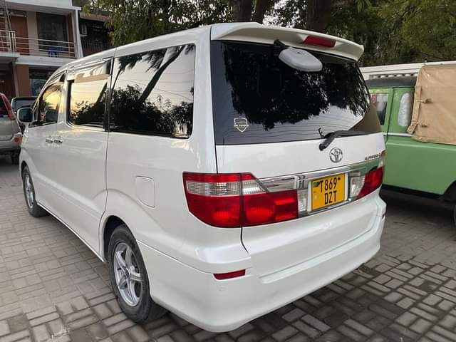 A picture of TOYOTA ALPHARD