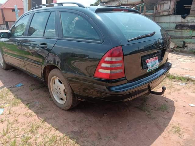 A picture of 2008 Mercedes C class wagon