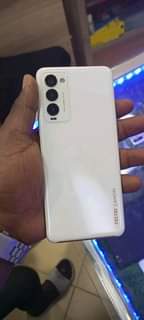 A picture of Techno camon 18 Call WhatsApp 0702411686