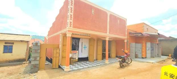 A picture of 2 double room shops and 2 single rooms behind for