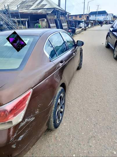 A picture of First body Honda Accord 2010 with avery sound engine gear
