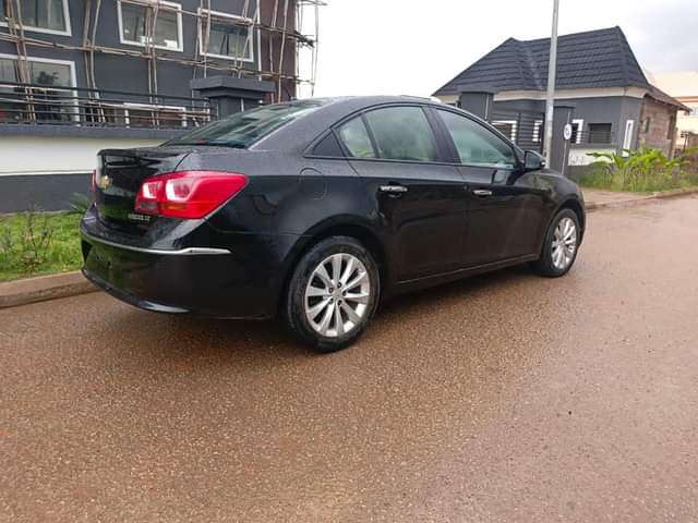 A picture of 2018 CHEVROLET CRUZE LT