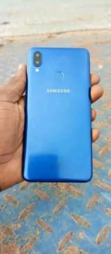 A picture of Samsung a10s