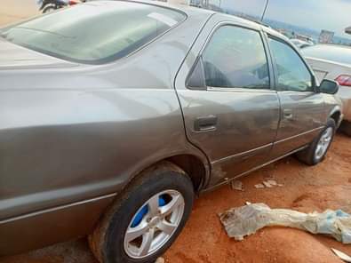 A picture of TOYOTA CAMRY ENVELOPE PAINTED FOR SALE ENGINE GEAR AC PRICE
