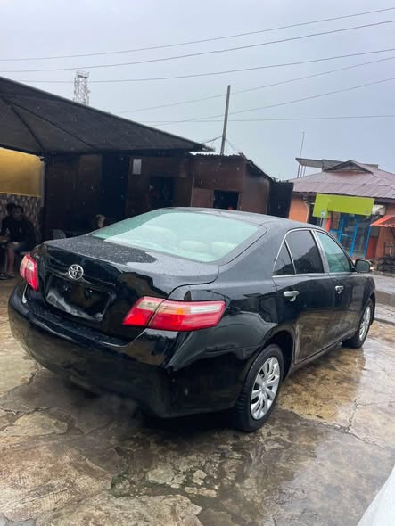 A picture of TOYOTA CAMRY 2009