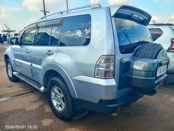 A picture of MITSUBISHI PAJERO