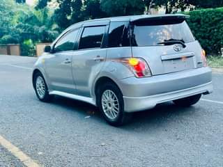 A picture of Toyota ist milion 11 8 Ipo mwanza Automatic Engine safi