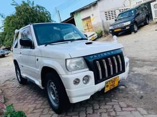 used mitsubishi pajero