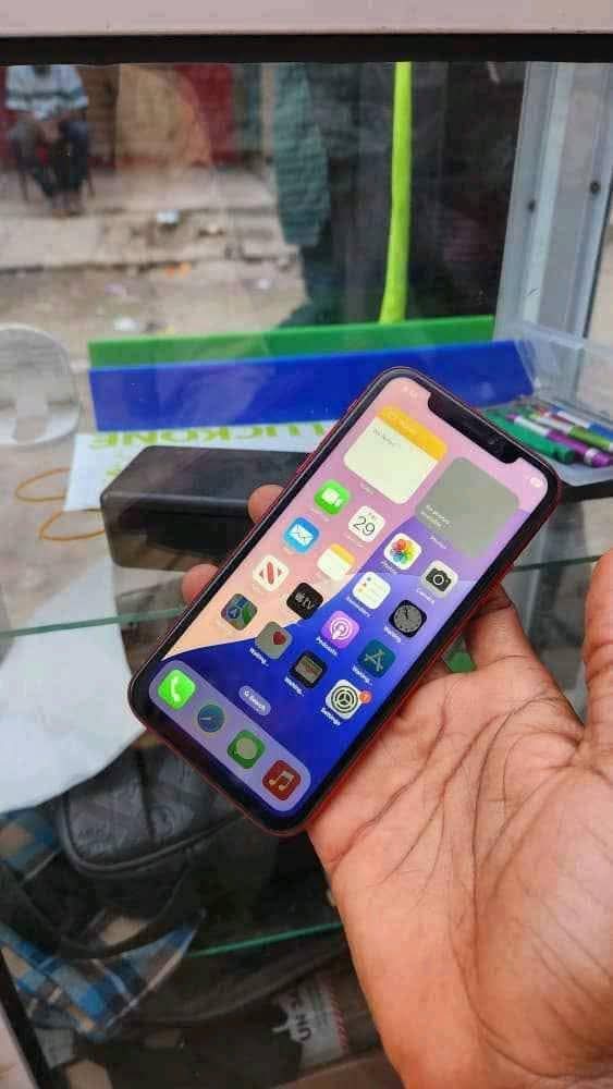 A picture of iPhone XR is available for sale
