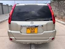 A picture of NISSAN EXTRAIL AXIS