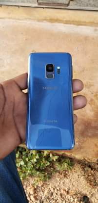 A picture of samsung s9