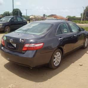 A picture of Brand Toyota Model Camry Year 2009 Leather interior Rear AC