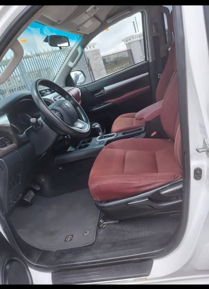 A picture of Super clean Toyota hilux Automatic transmission