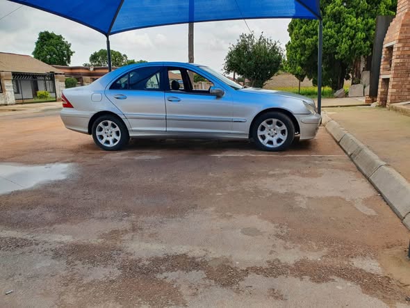 mercedes benz c180