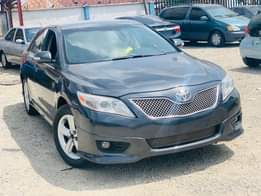 A picture of SE An Extremely Clean Neatly Used Toyota Camry SE 2010