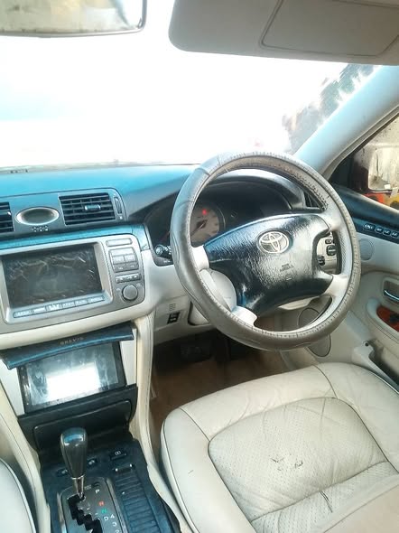 A picture of TOYOTA BREVIS