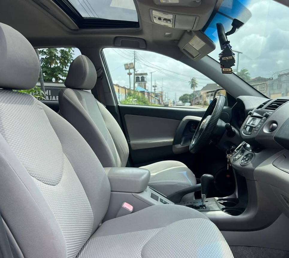 A picture of 2008 TOYOTA RAV4 FOR SALE